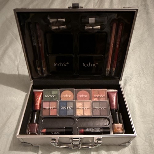 Technic multicolour makeup set - technic,